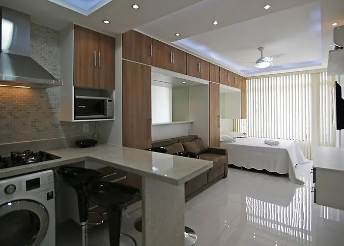 Copacabana Beach Apartments 48